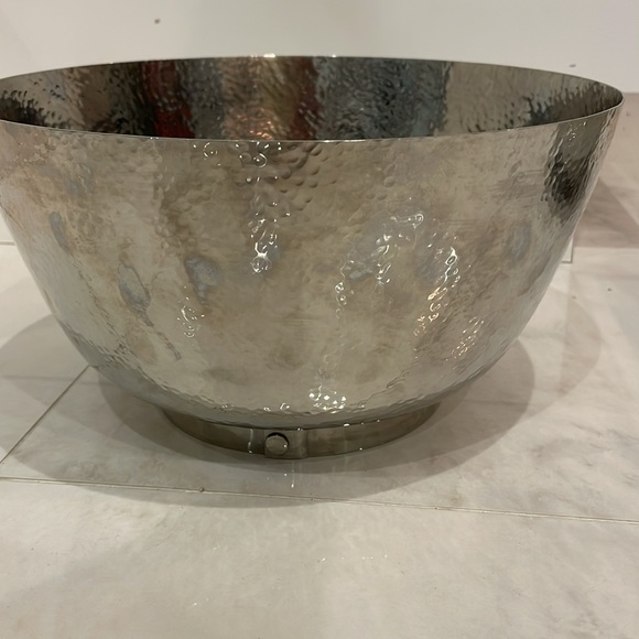 Michael Aram Rivet 11” Bowl - 6 Quart Capacity - Picture 2 of 5